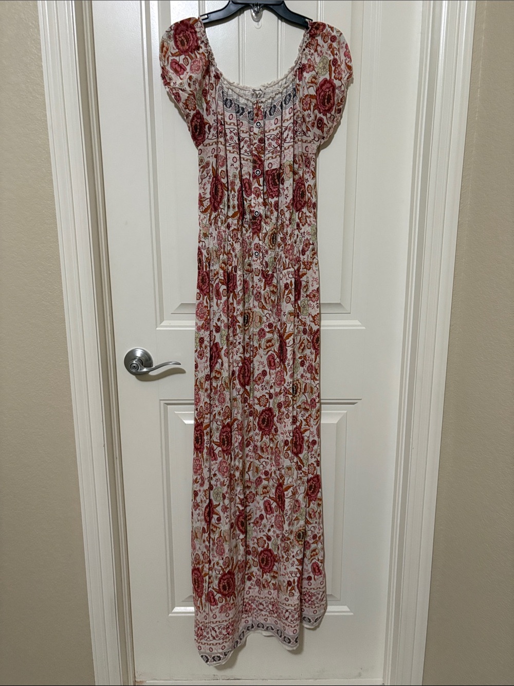Kindred Anthropologie Floral Red & Cream Maxi Dress with Scoop Neck‎